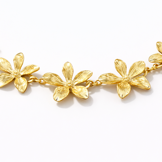 Éternelle Fleur Necklace